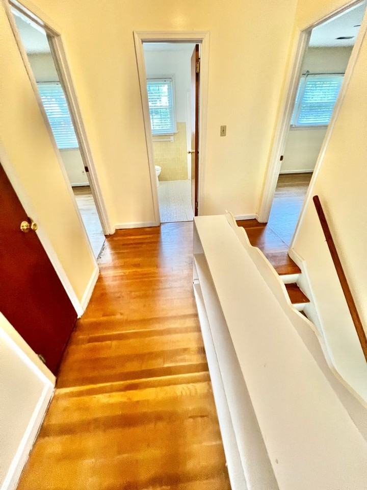 6 Colgate Cir - Photo 2 of 50