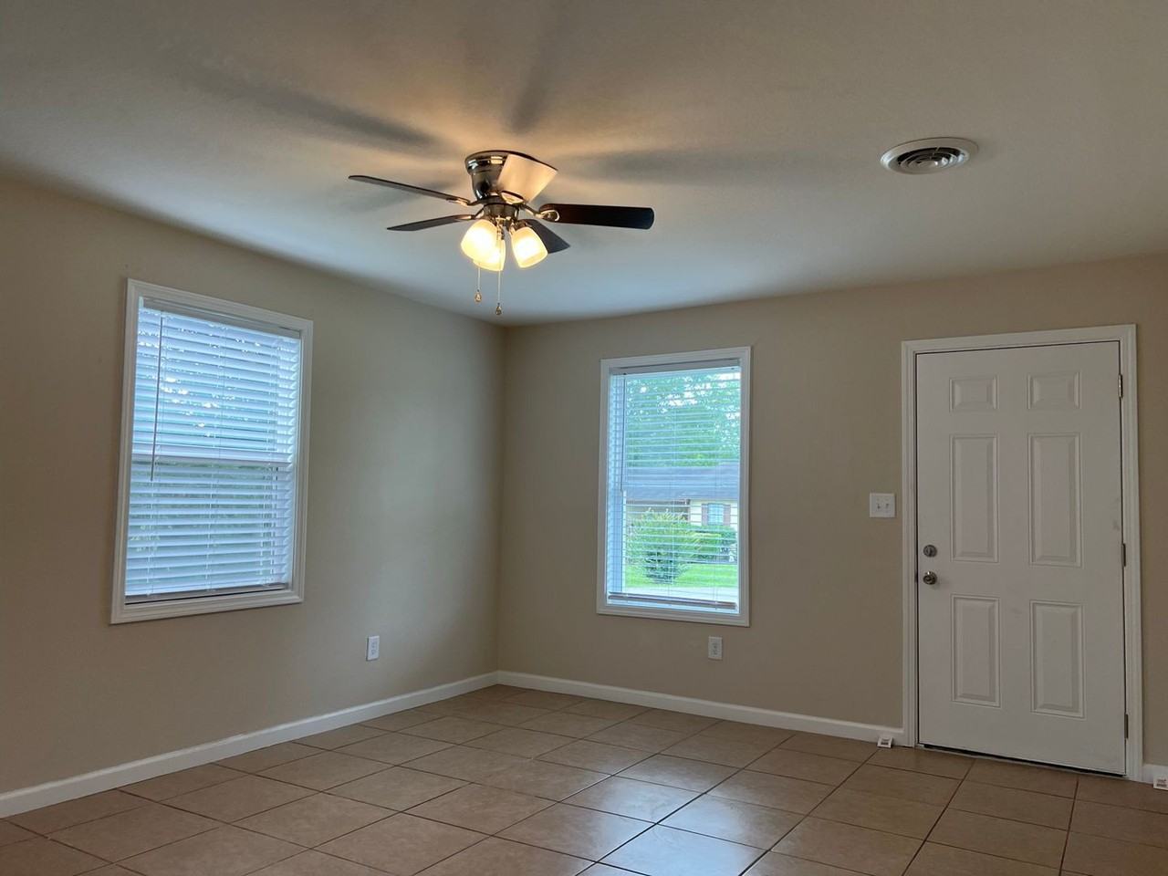 190 Cedar Grove Rd #B - Photo 5 of 14