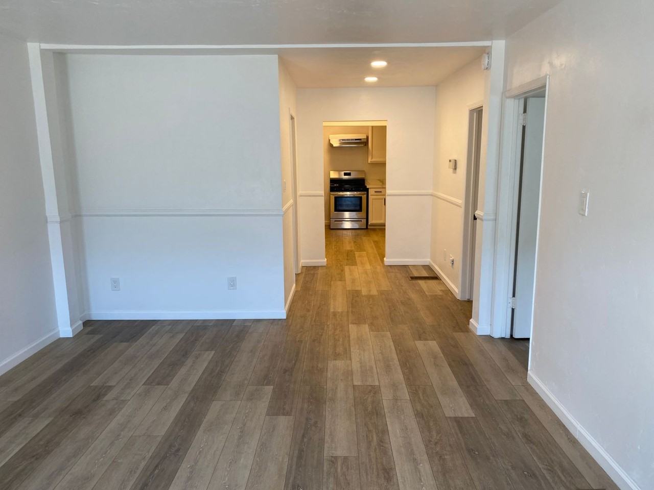 327 Laurel Street - Photo 4 of 13