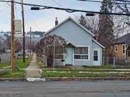 featured image of 2000 N Greenwood St