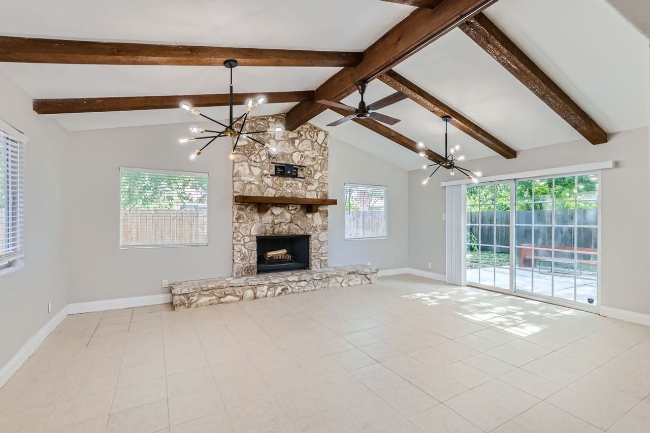 4315 Summer Sun Ln - Photo 5 of 23