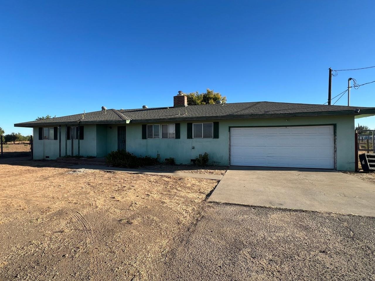 12640 Le Grand Rd - Photo 2 of 9