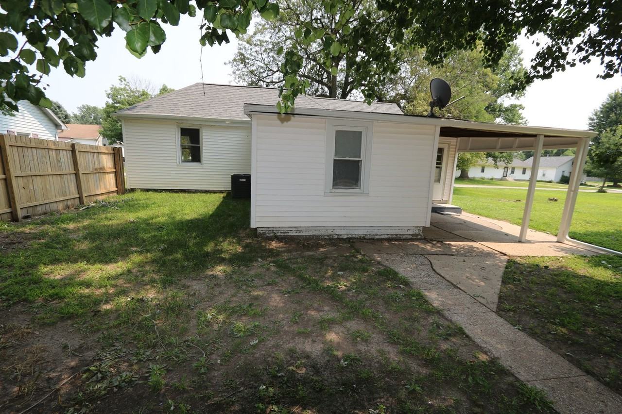 2219 S 12th St - Photo 2 of 17