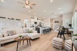 featured image of 6415 Pine Heights Dr