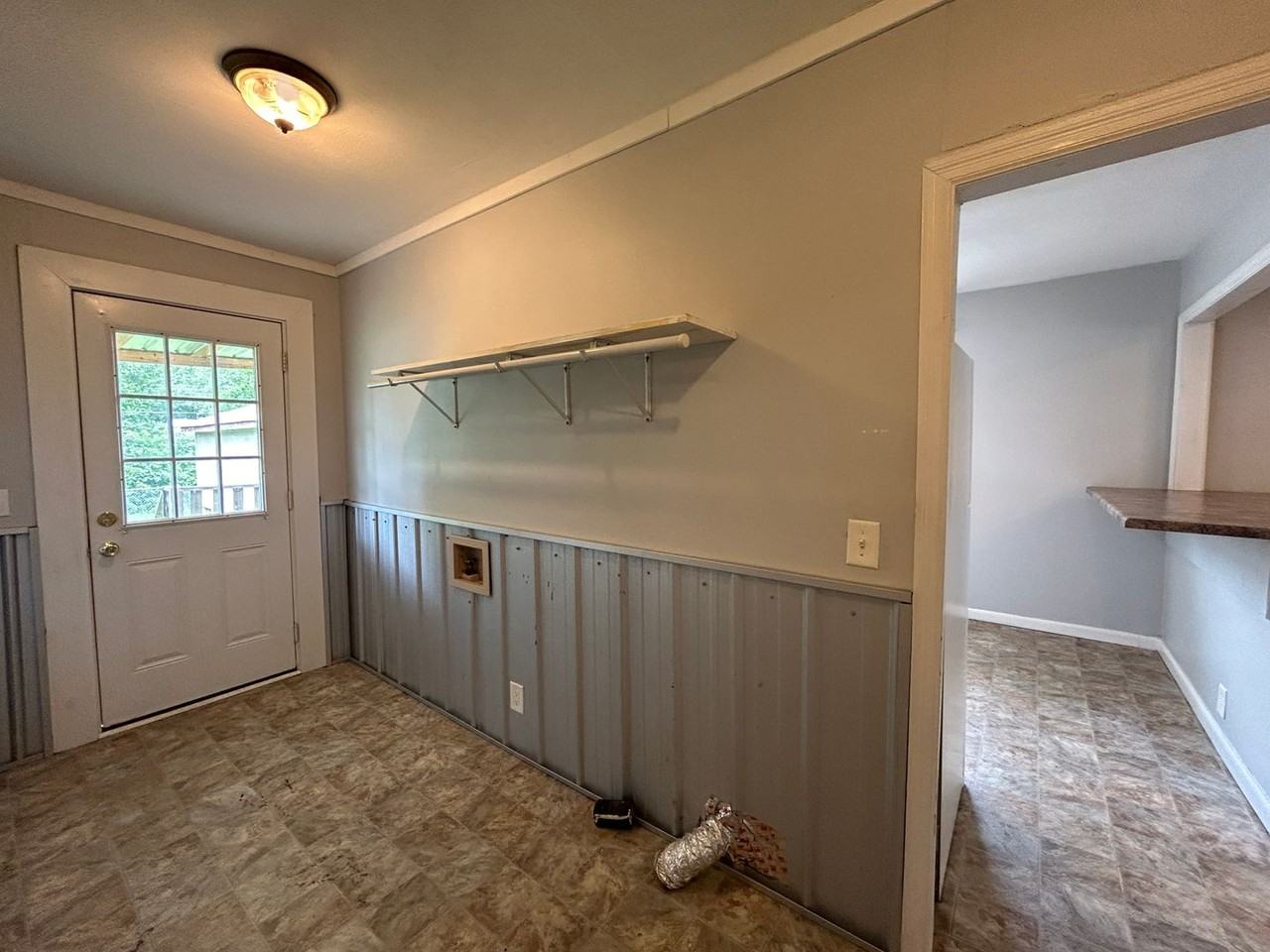 215 Greenleaf St Sw - Photo 7 of 15