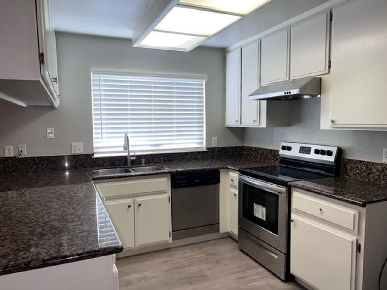5945 La Castana Way - Photo 4 of 14