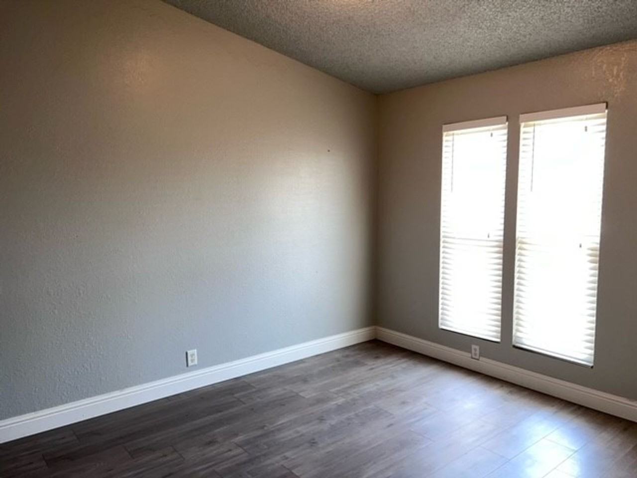 5945 La Castana Way - Photo 5 of 14
