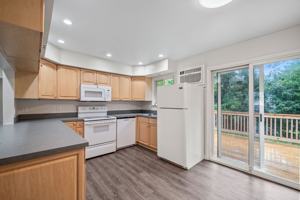 featured image of 72 Village Ct