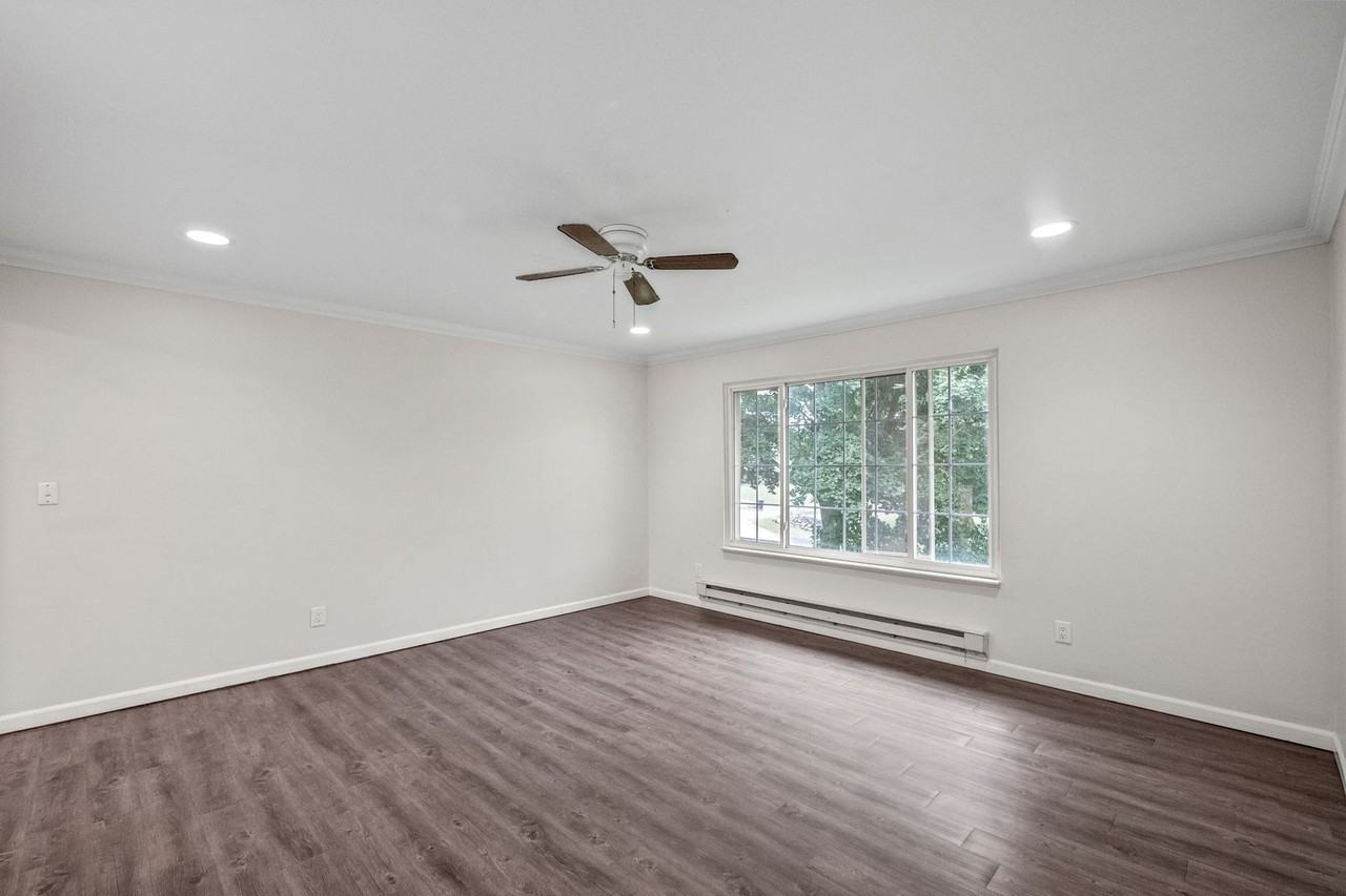 72 Village Ct - Photo 7 of 22