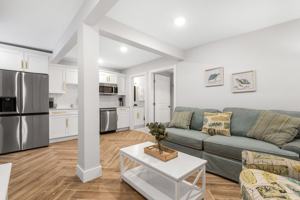 featured image of 166 17th Ave Se