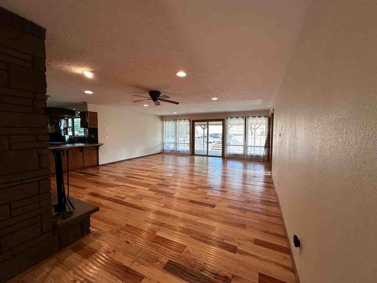 18040 Highway 22 - Photo 6 of 25