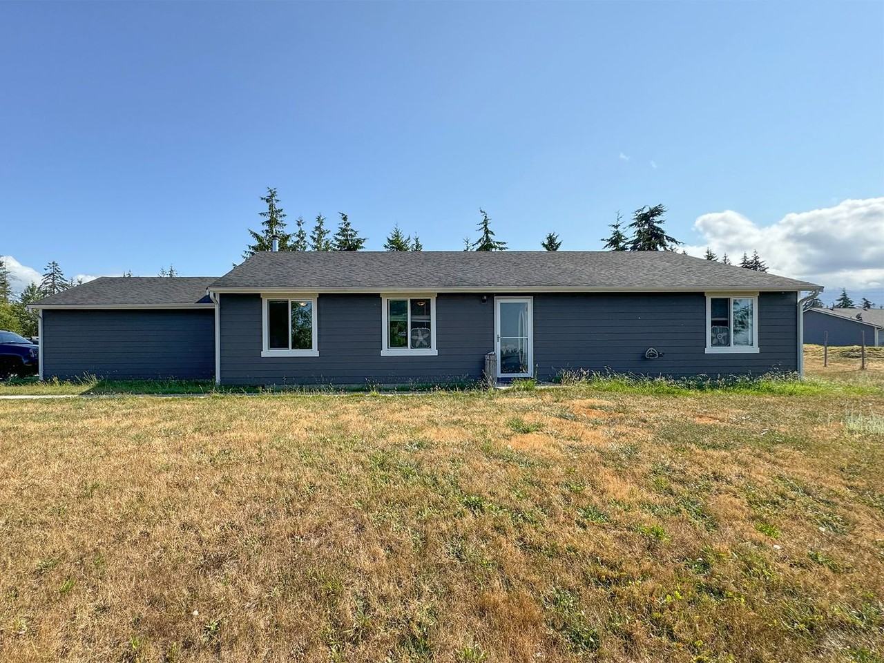 41 Saydee Ln - Photo 2 of 43