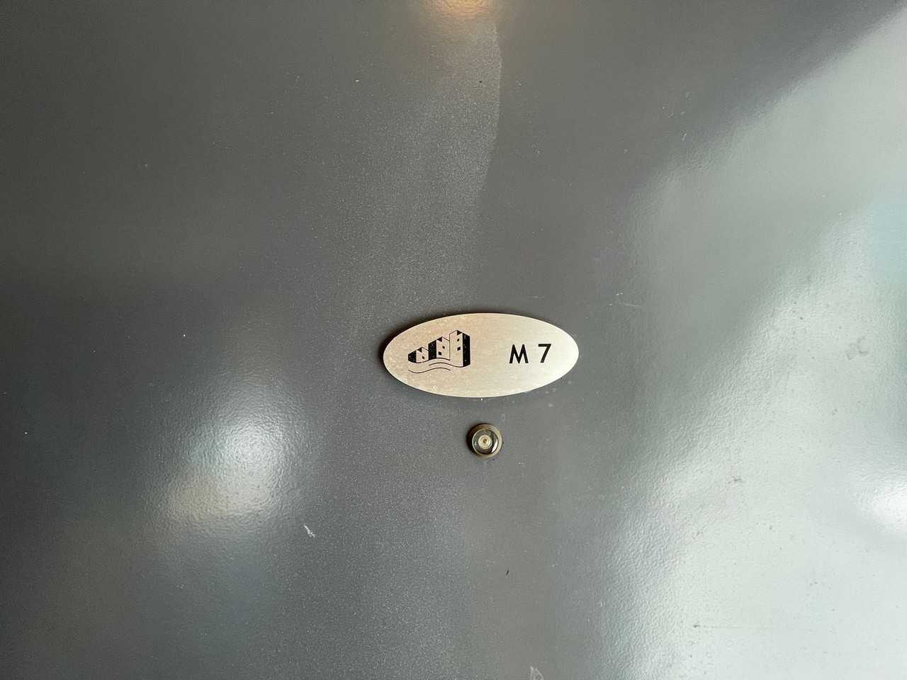 1010 Nw Naito Pkwy #M7 - Photo 2 of 28