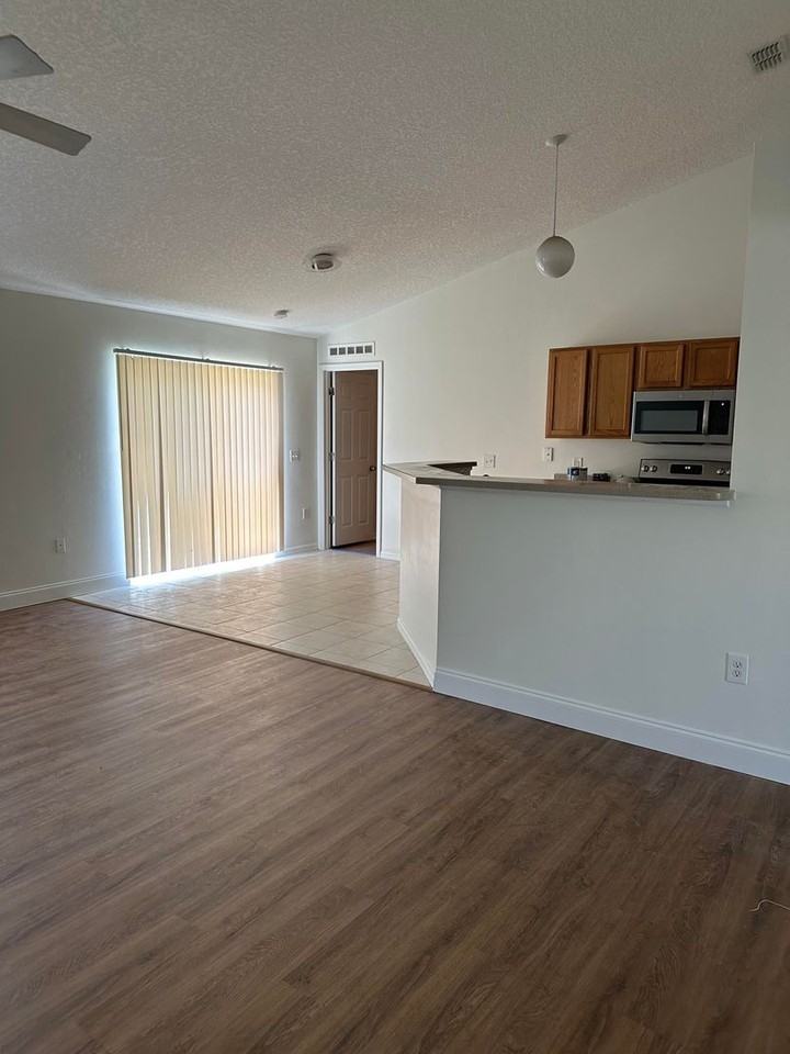 2475 Compass Pointe Drive - Photo 4 of 11