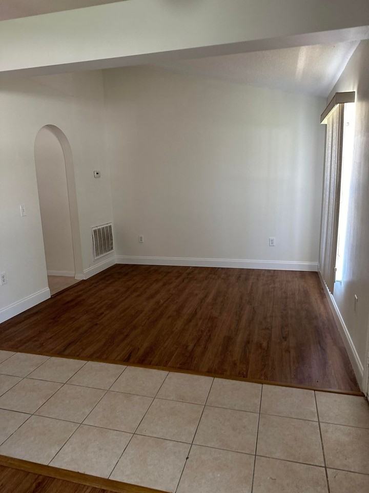 2475 Compass Pointe Drive - Photo 6 of 11