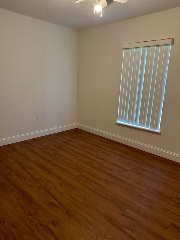 2475 Compass Pointe Drive - Photo 7 of 11