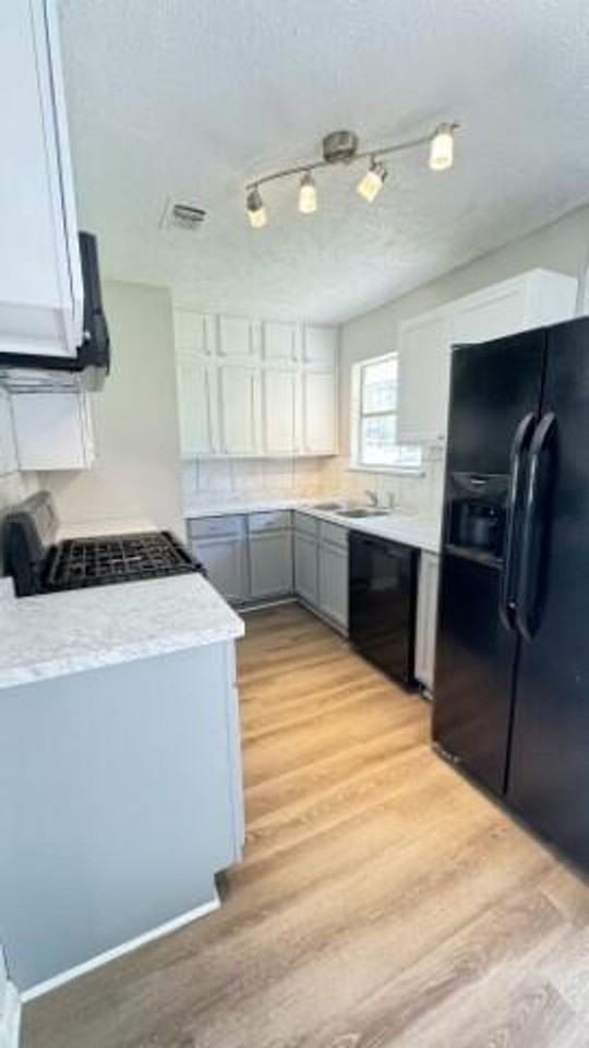 310 Parkview Ave - Photo 2 of 7