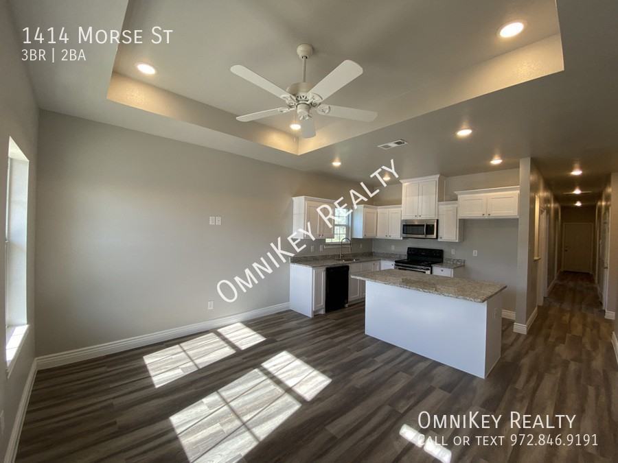 1414 Morse St - Photo 2 of 11