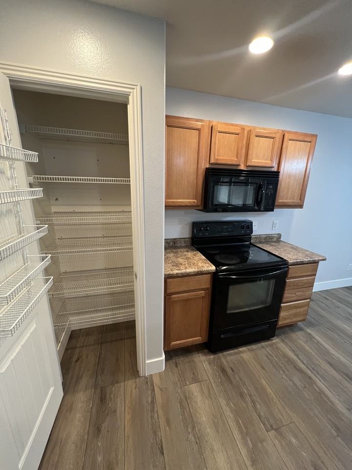 1284 Lily Pad Dr - Photo 2 of 26