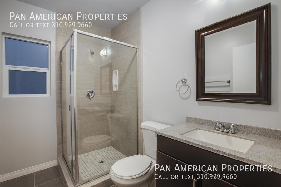 3207 W 73rd St - Photo 3 of 20