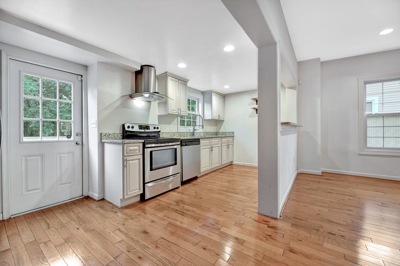 4013 35th Street - Photo 2 of 20