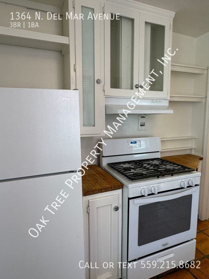 1364 N Del Mar Ave - Photo 6 of 17