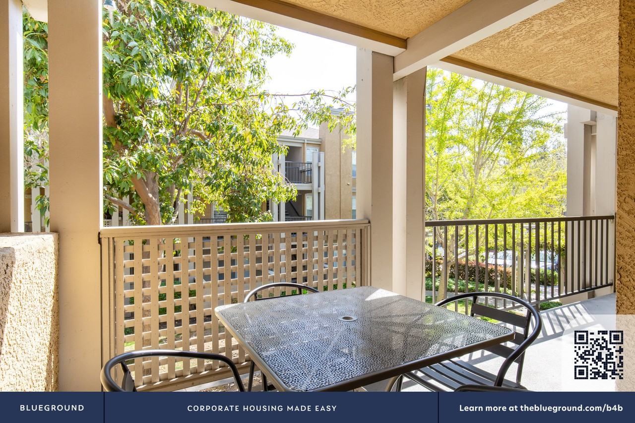 1535 Vista Club Cir #509 - Photo 6 of 33