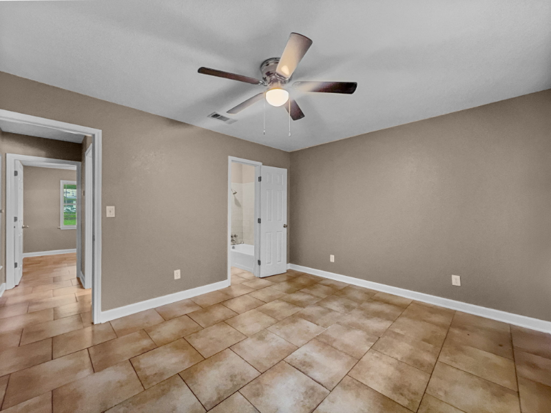 1815 Senator St - Photo 6 of 9