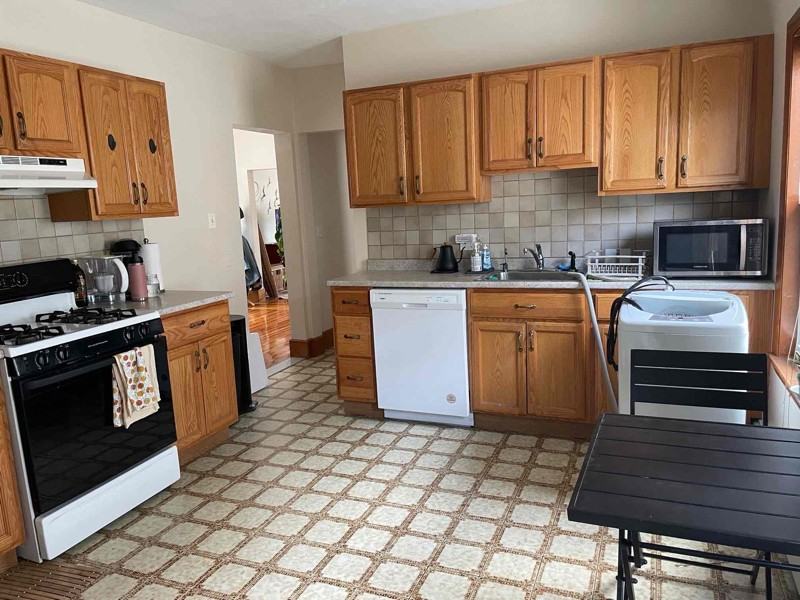 53 Marshall St - Photo 2 of 7