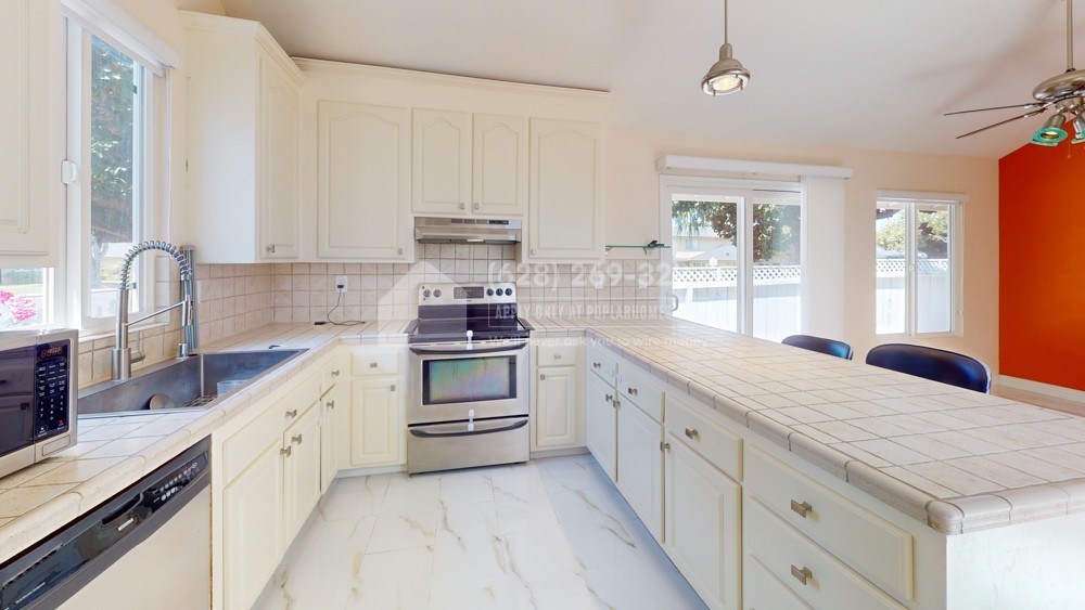 34856 Starling Dr - Photo 3 of 27