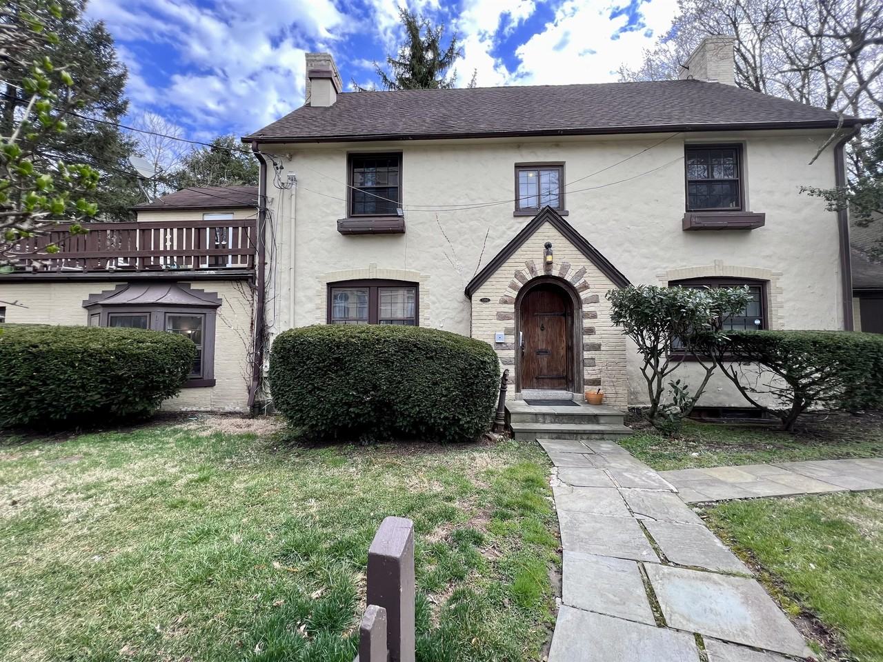 1300 Riverview Ave - Photo 2 of 12