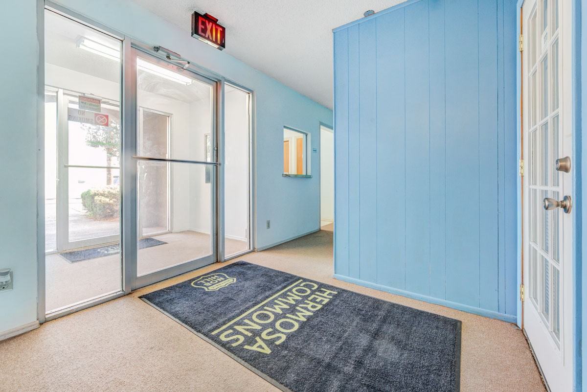 Hermosa Commons - Photo 4 of 15