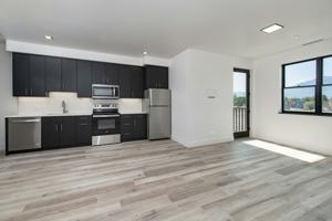featured image of 2111 Cross St #201