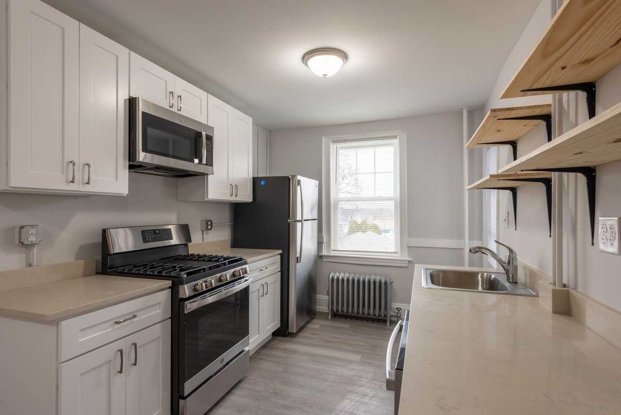 208 Main St. - Photo 2 of 11