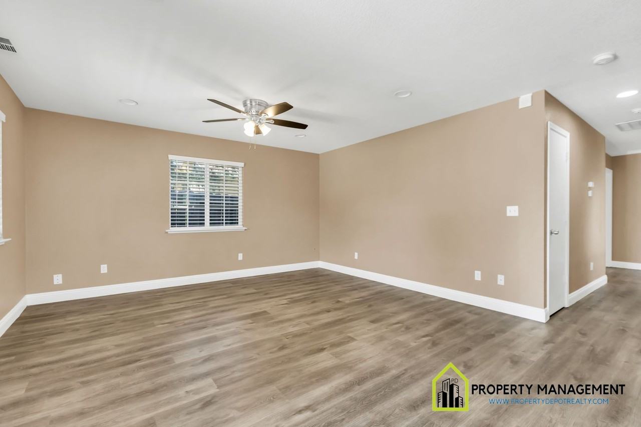 1735 Bristol Ave - Photo 6 of 29