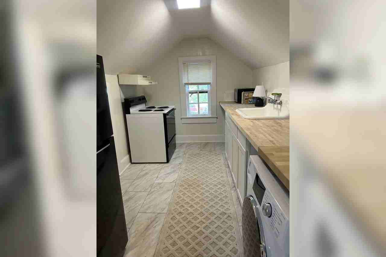 2032 Bullard St Unit 2032 - Photo 2 of 14