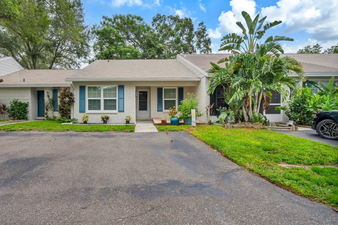 345 Plymouth St - Photo 2 of 30