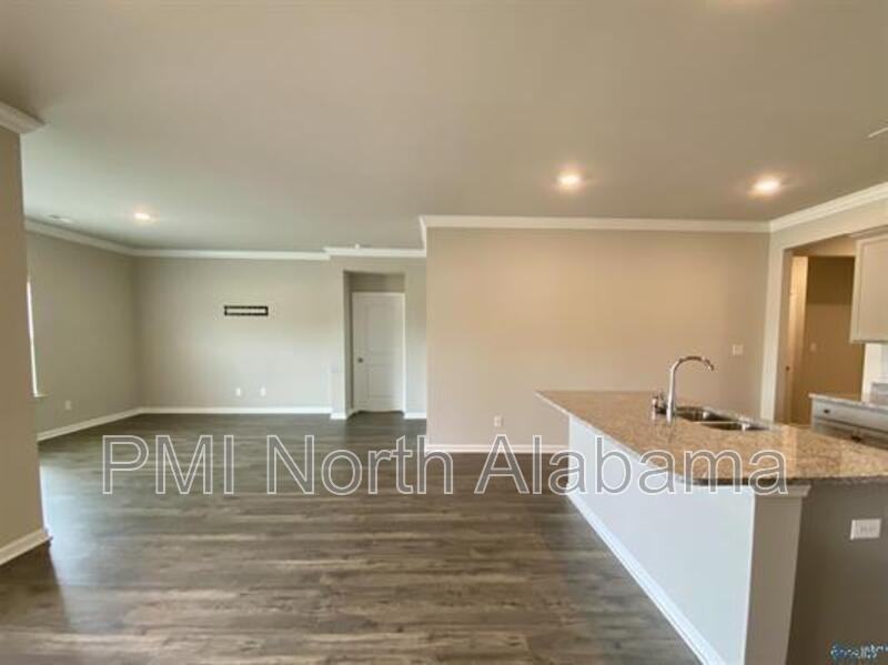 7005 Lost Creek Dr Nw - Photo 2 of 25