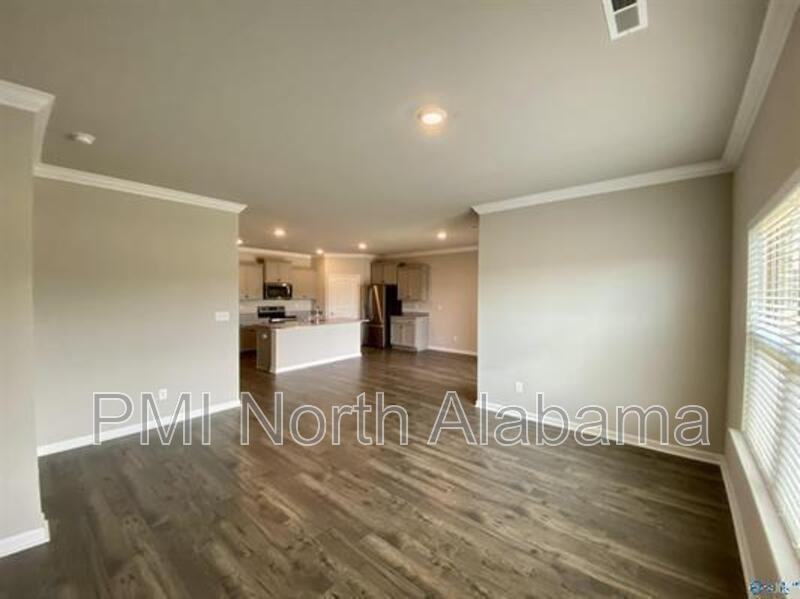 7005 Lost Creek Dr Nw - Photo 3 of 25
