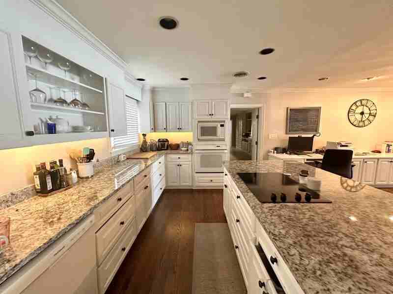 1311 Lake Shore Dr - Photo 3 of 25