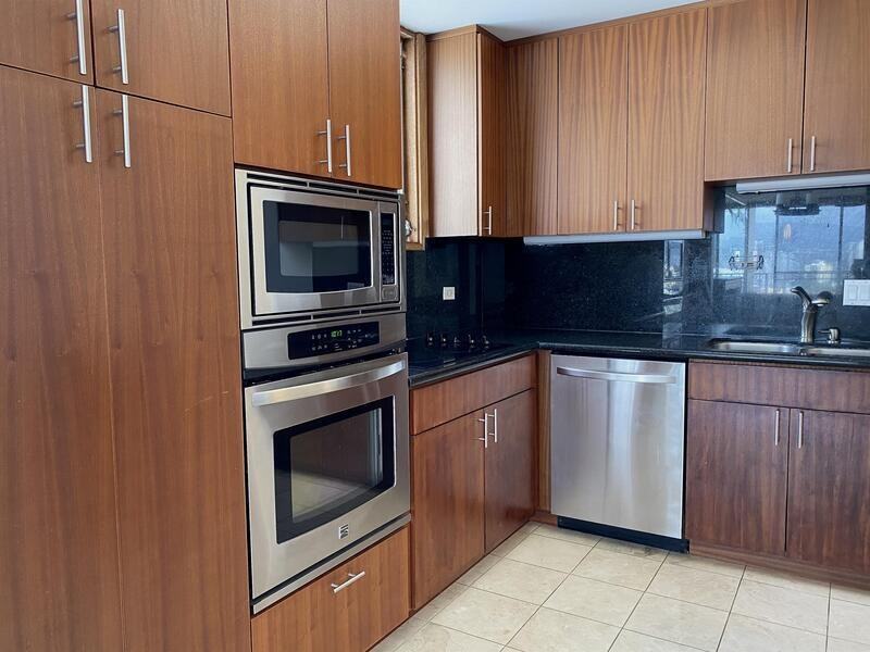 1717 Ala Wai Blvd #2101