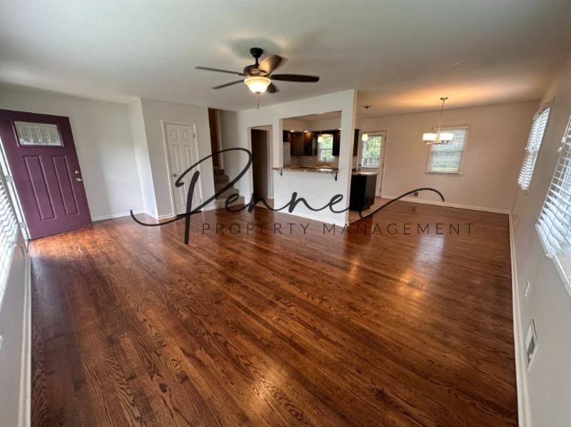 604 Se Independence Ave - Photo 2 of 15