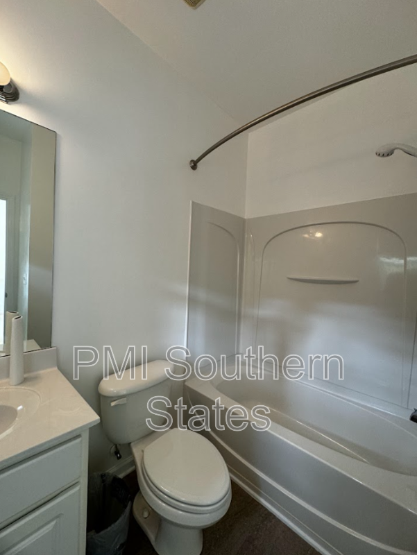 419 Woodbark Ct - Photo 3 of 16