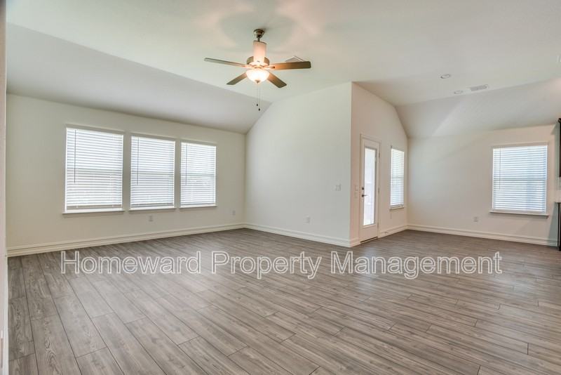 3617 Cadogan St - Photo 3 of 12