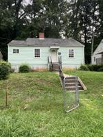 featured image of 2716 Ivy Ave