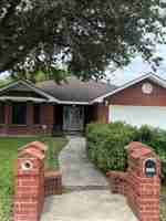 featured image of 2609 Thomas Ln