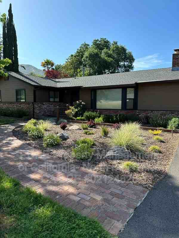 170 Gobalet Ln - Photo 2 of 27