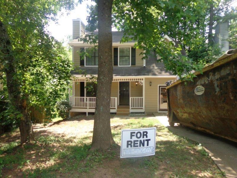 971 Lake Watch Dr - Photo 2 of 8