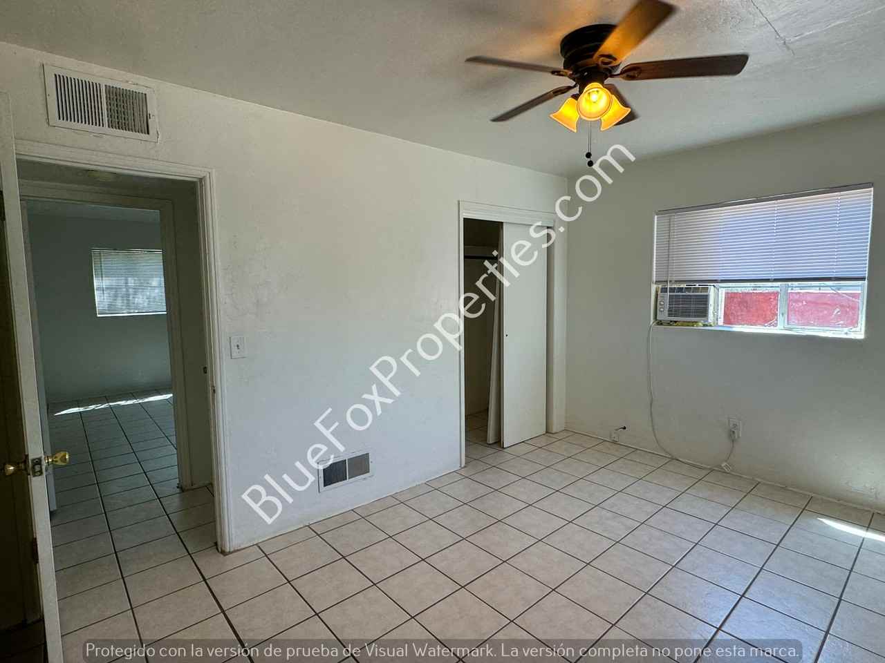 949 N Montezuma Ave - Photo 3 of 18