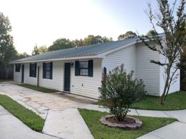 featured image of 121 Lexington Dr